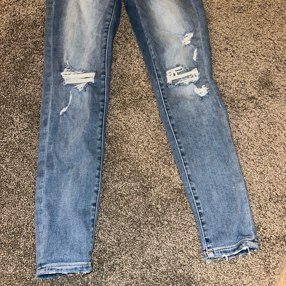 American Eagle Skinny Jeans - Picture 2 of 7